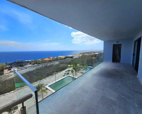 Exclusive apartment in dream location with sea view -First occupancy–
