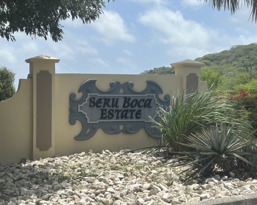 Seru Boca Estate