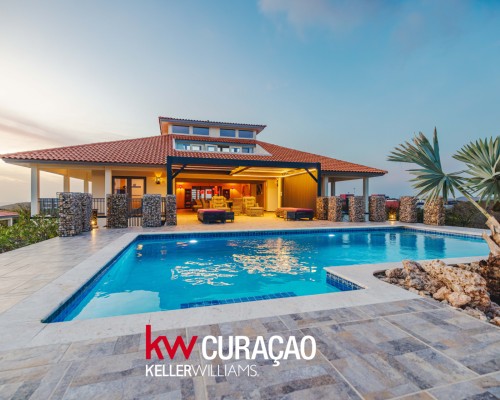Exceptional Villa with stunning island Views Exceptional Villa with stunning island Views