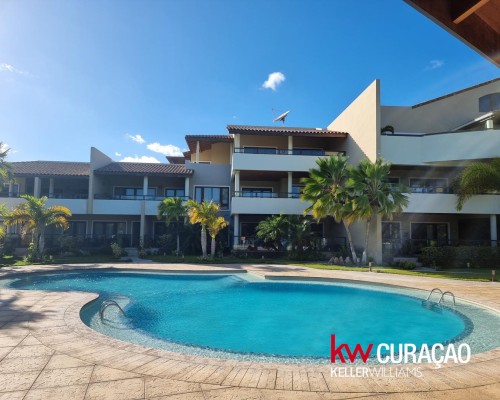 Luxury Apartment in gated Emerald Condominiums Luxury Apartment in gated Emerald Condominiums