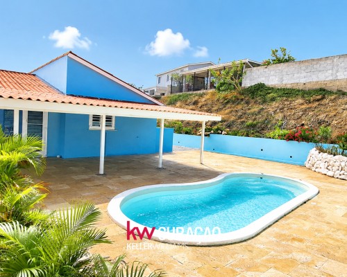 Beautiful home with private pool! Beautiful home with private pool!