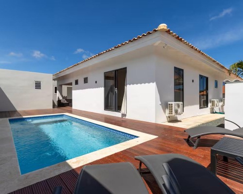Amazing property with private pool! Amazing property with private pool!