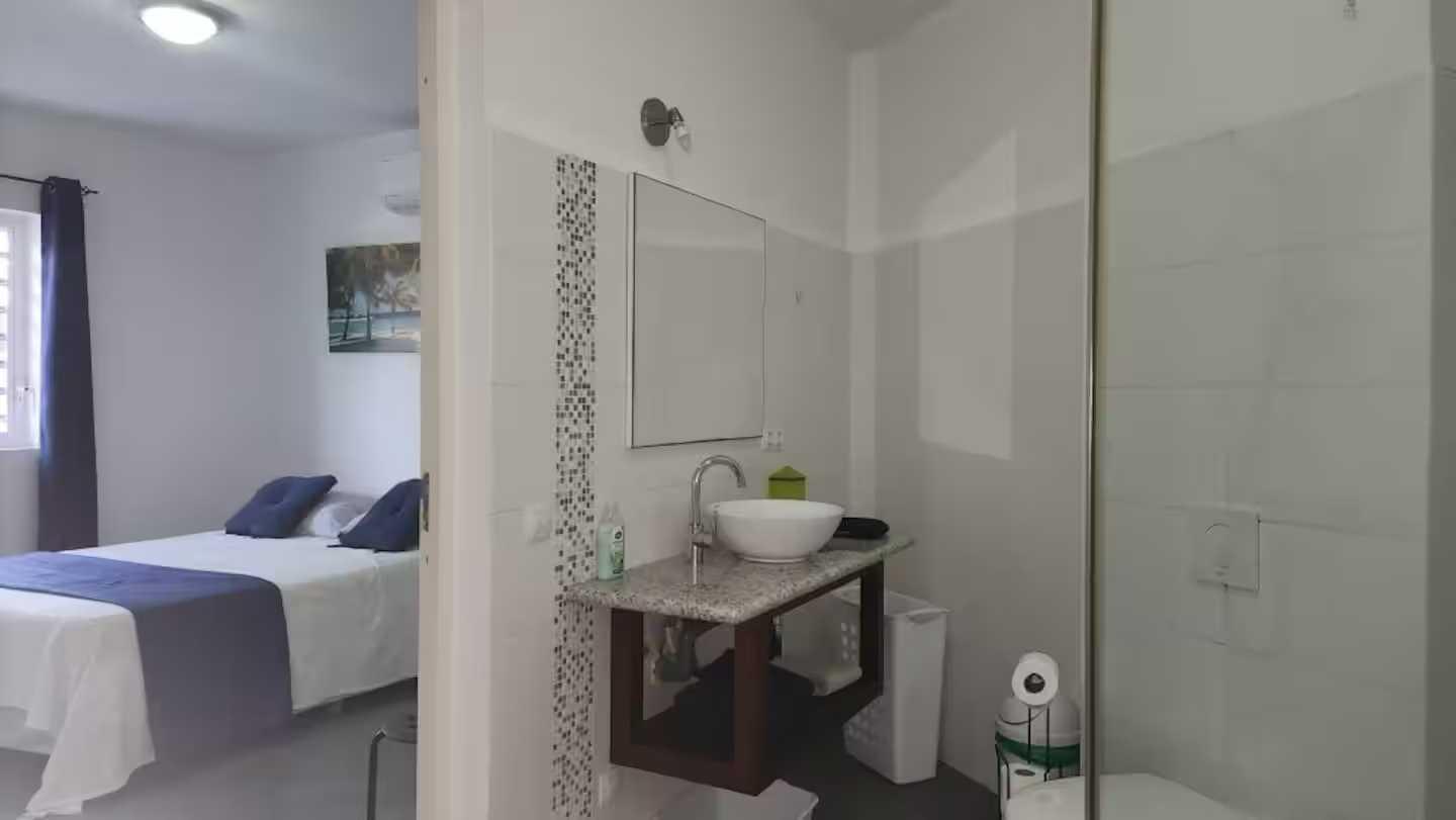 Great central located apartments! photo 14